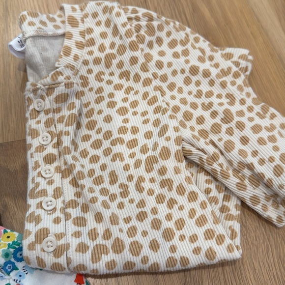 Size 6-7 bundle - Picture 4 of 4